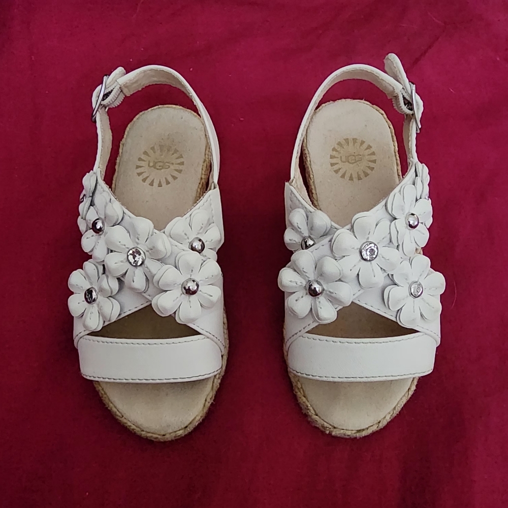 Ugg Allairey floral sandals